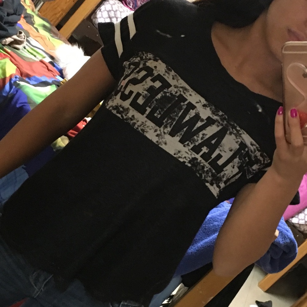 Black and white t-shirt